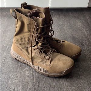 Men’s Nike SFB coyote field boots size 10